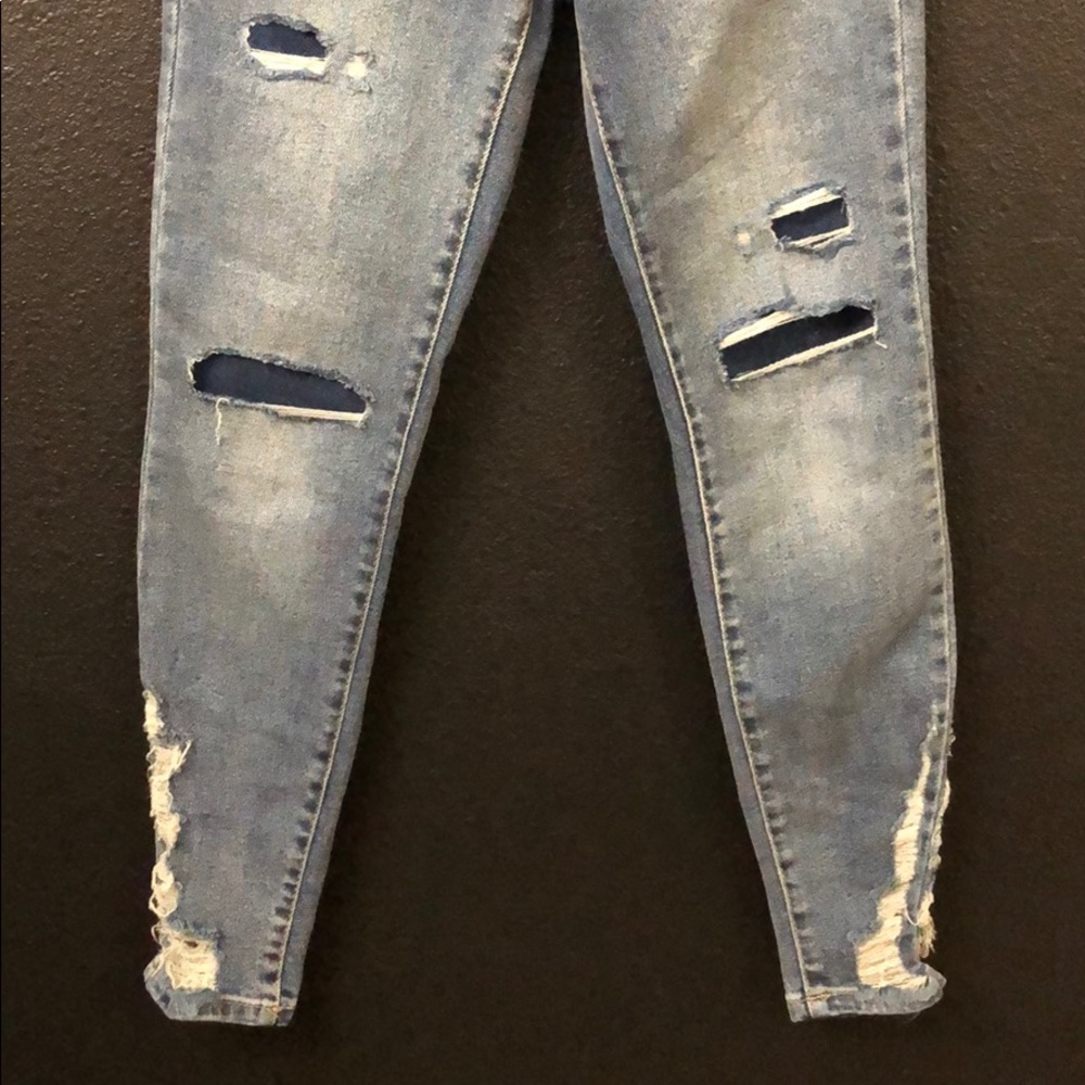 NWT Free People ‘About a Girl’ Jeans. Size 26! - Picture 6 of 8